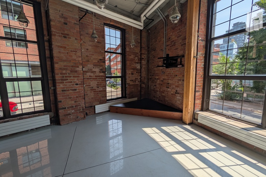 Retail/Restaurant Space