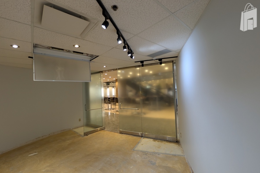 Food Court Pop Up Retail