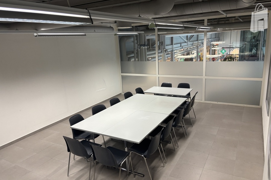 foto sala riunioni 1