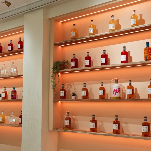 Super Spot – 200 m² d’élégance avec 11 m de vitrine dans le Marais (Paris 3ᵉ)