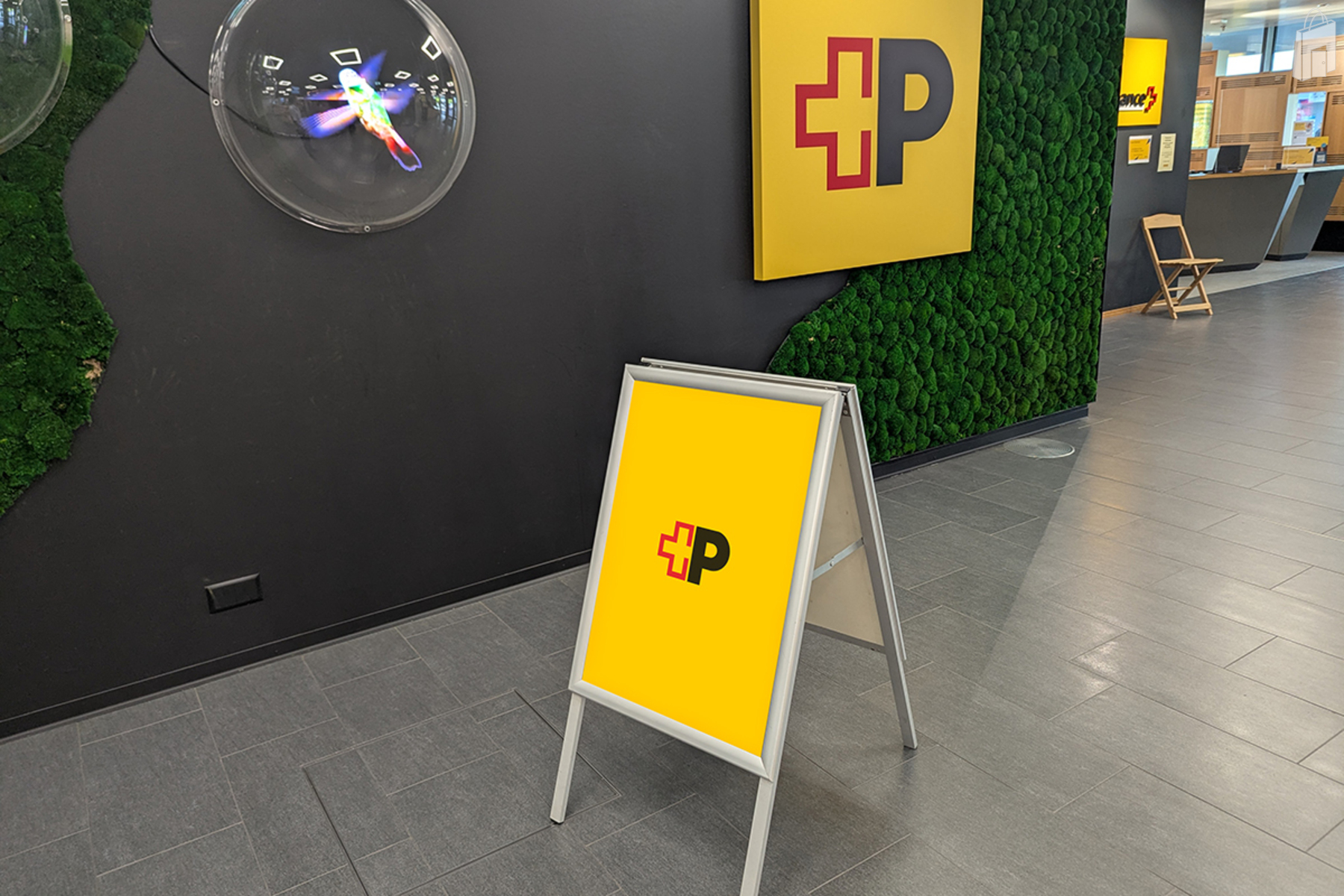 Affiche (50x70cm) dans la filiale de la Poste Conthey