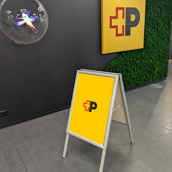 Affiche (50x70cm) dans la filiale de la Poste Peseux