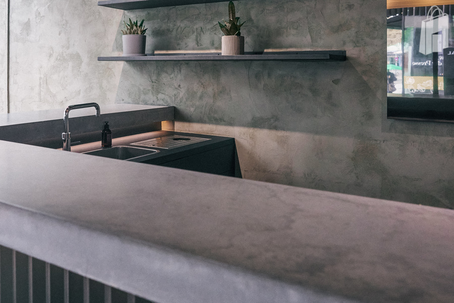 4. Loft Location München – Lounge- und Eventfläche mit moderner Beleuchtung im fancyrosi.studio.