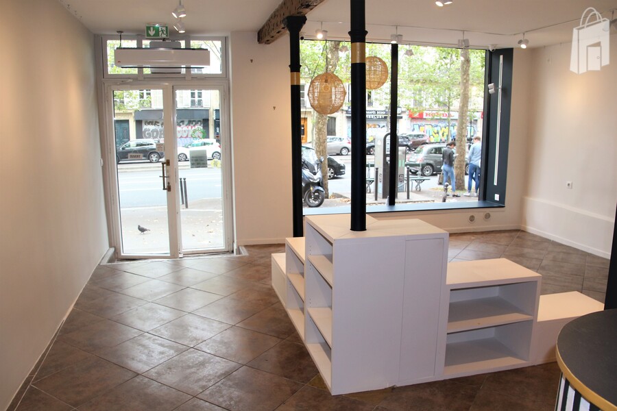 Vue intérieure avec ilot central