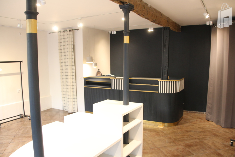 Vue intérieure et comptoir