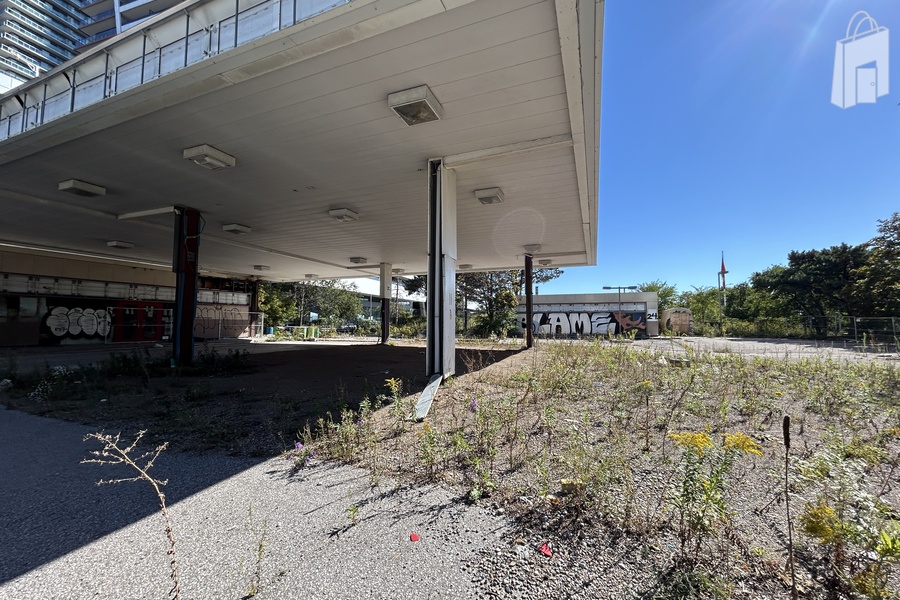 2189 Lakeshore Blvd.W