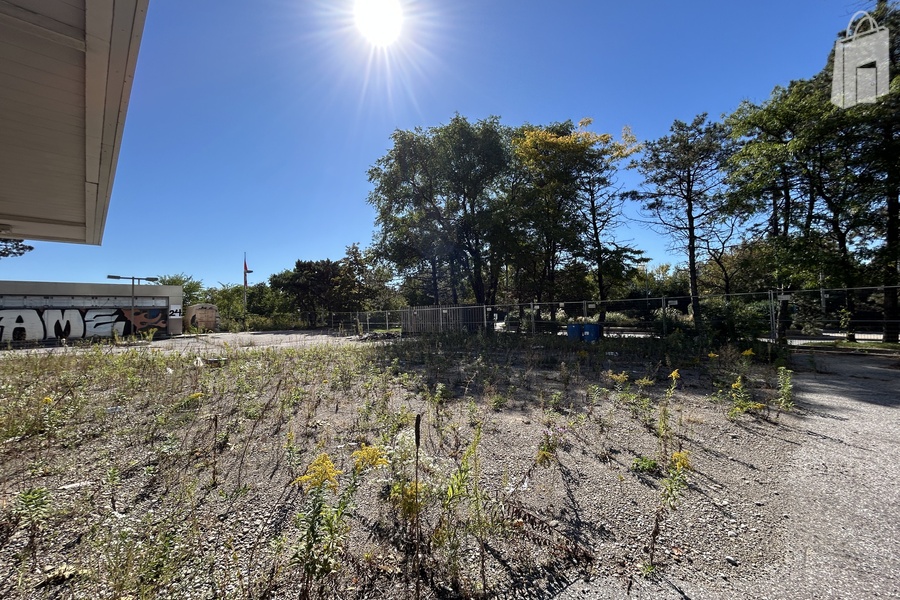 2189 Lakeshore Blvd.W