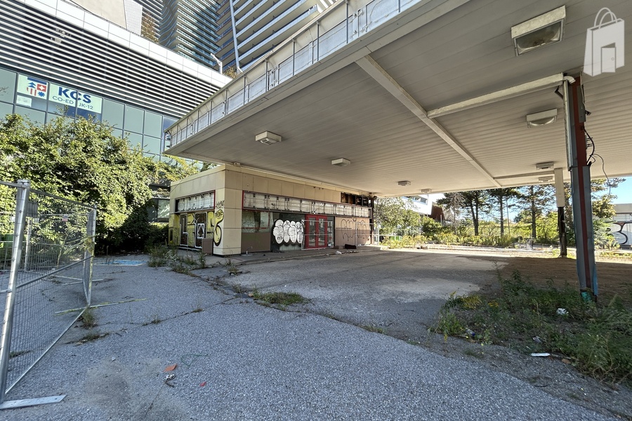 2189 Lakeshore Blvd.W