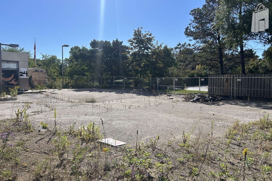 2189 Lakeshore Blvd.W