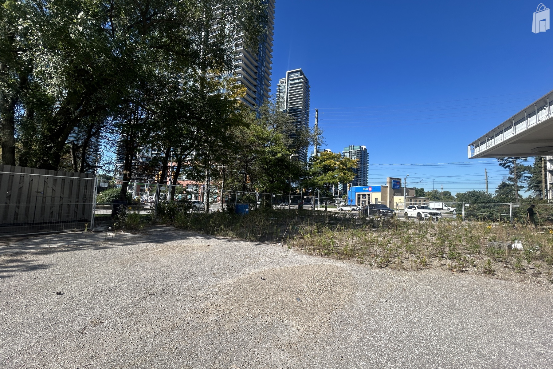 2189 Lakeshore Blvd.W