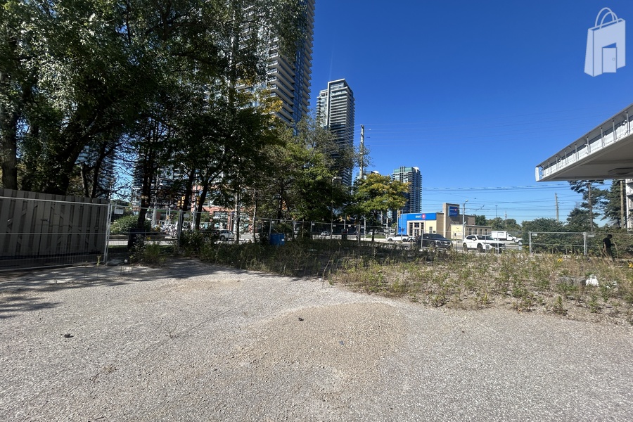 2189 Lakeshore Blvd.W