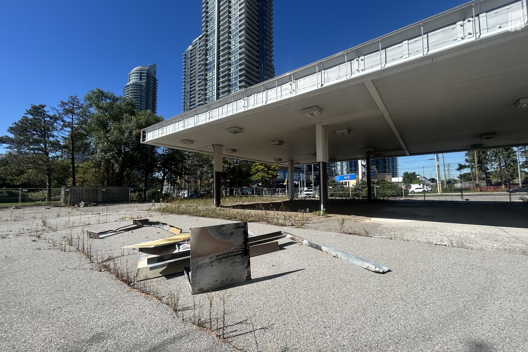 2189 Lakeshore Blvd.W