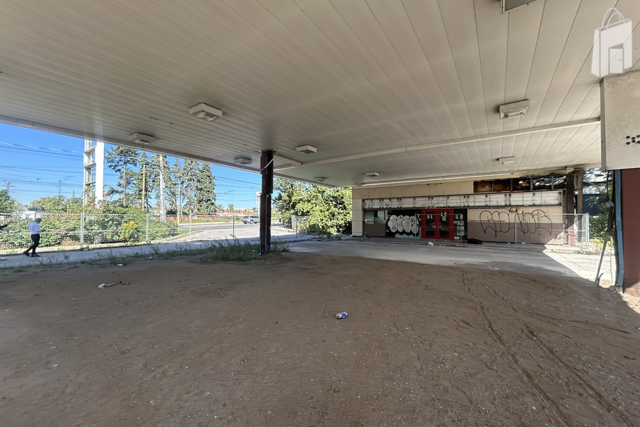 2189 Lakeshore Blvd.W