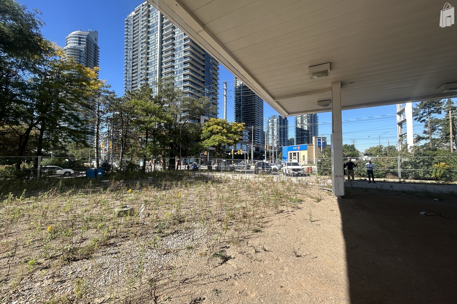 2189 Lakeshore Blvd.W