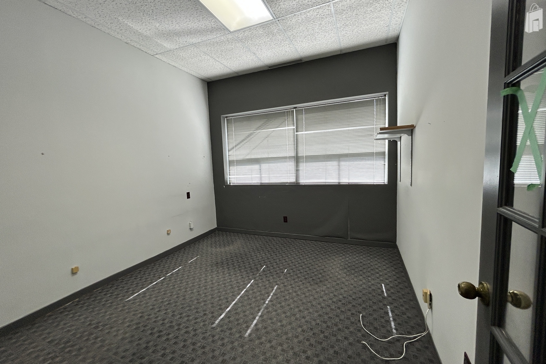 4237 Dundas Street W