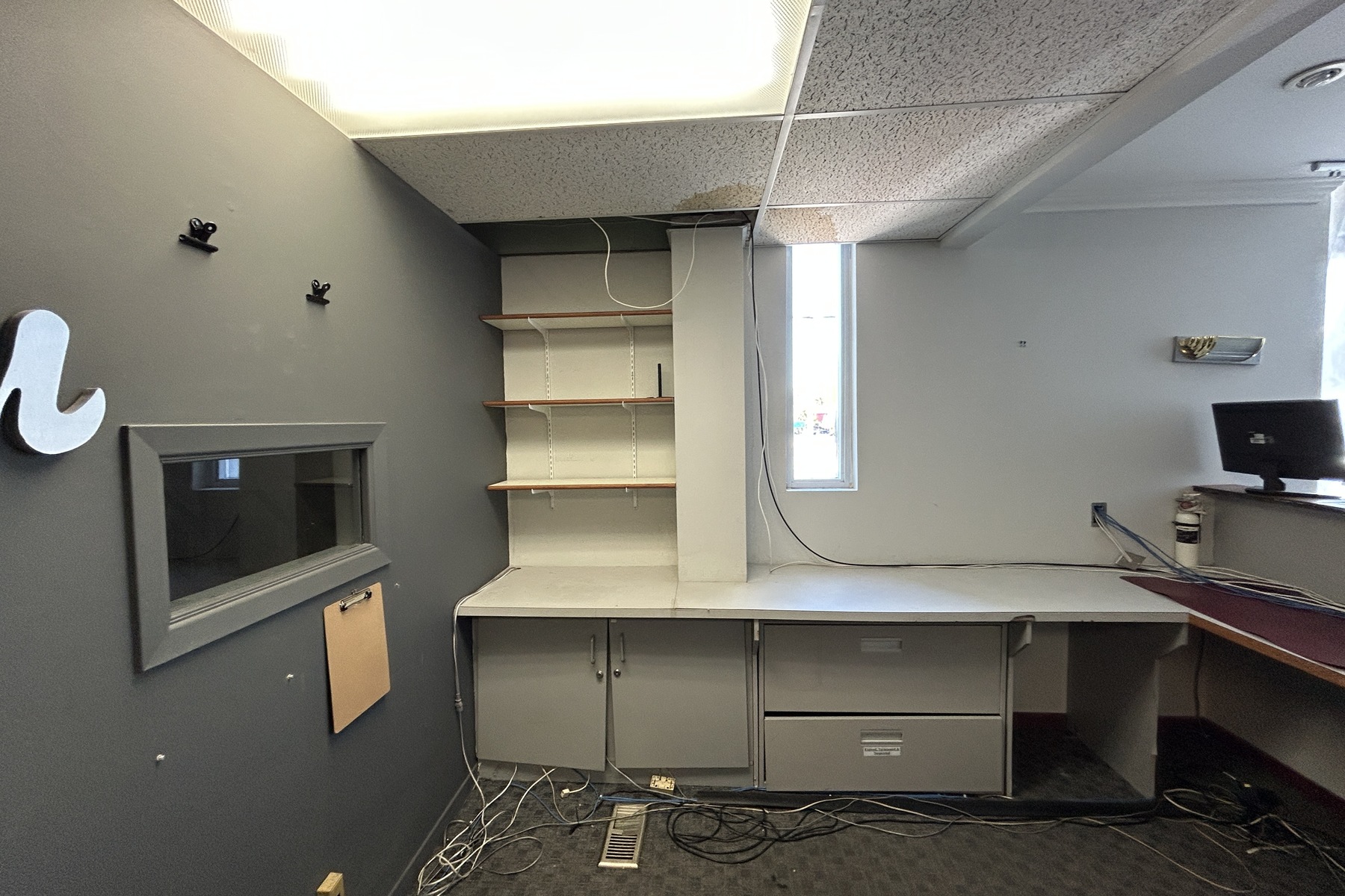 4237 Dundas Street W