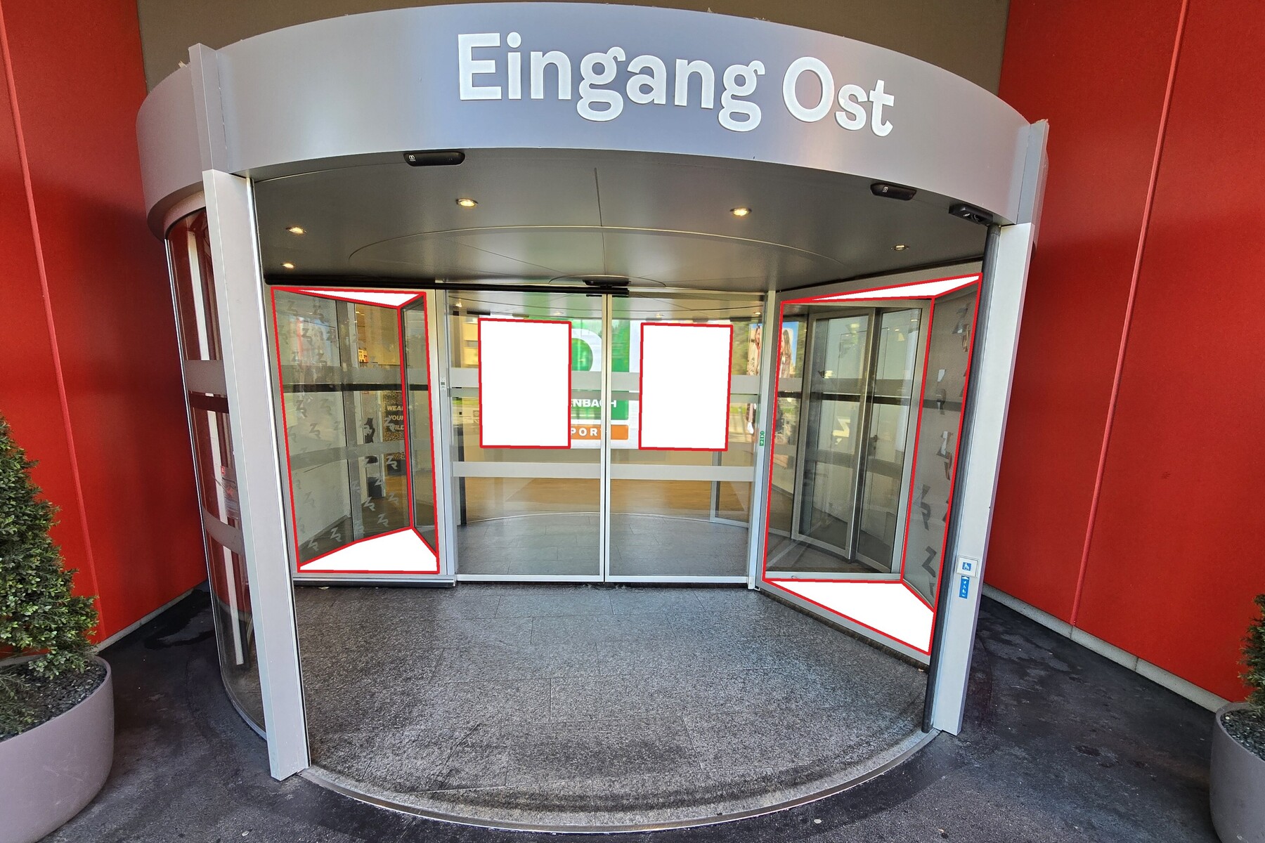 Drehtüre Ost aussen