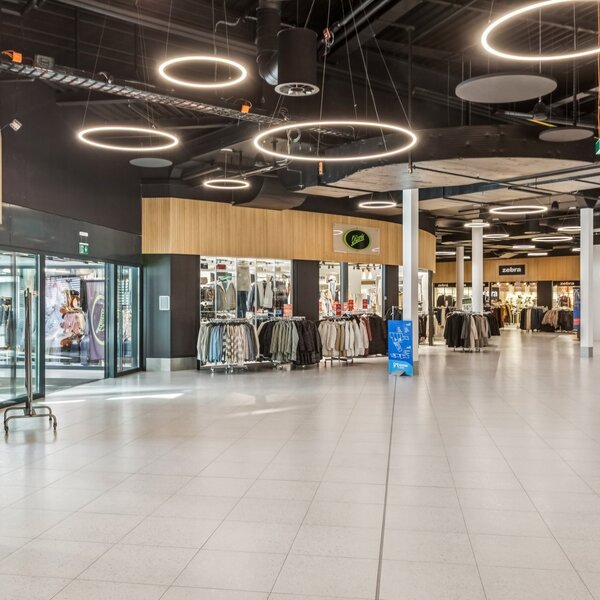 Matran Centre, Matran - espace commercial 1