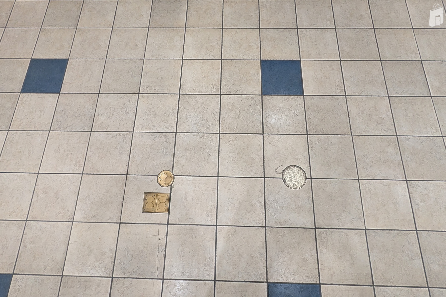 Tillicum Centre - Kiosk