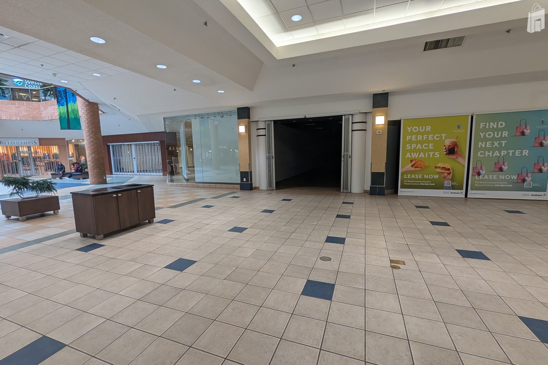 Tillicum Centre - Kiosk