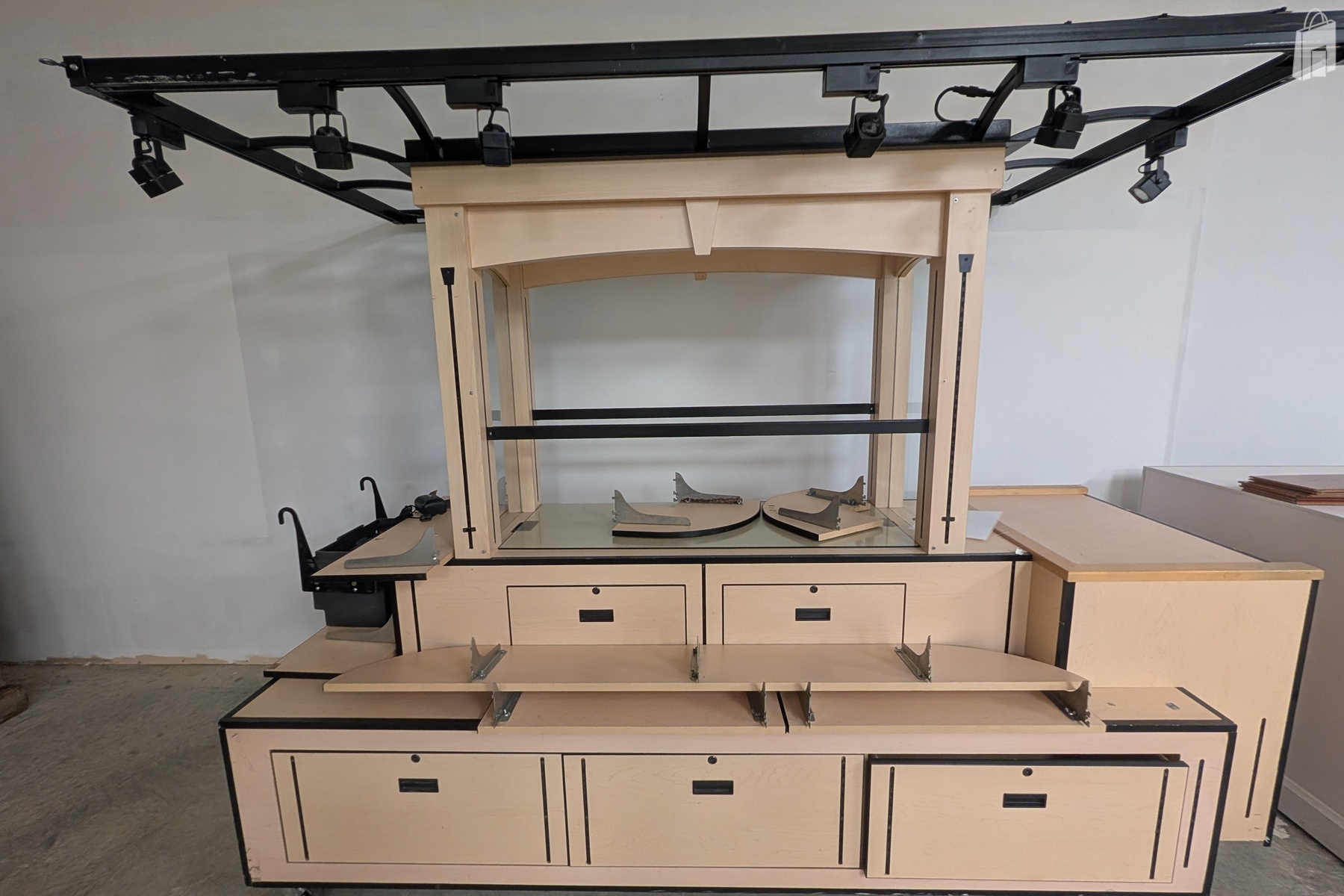 Tillicum Centre - Mall Cart