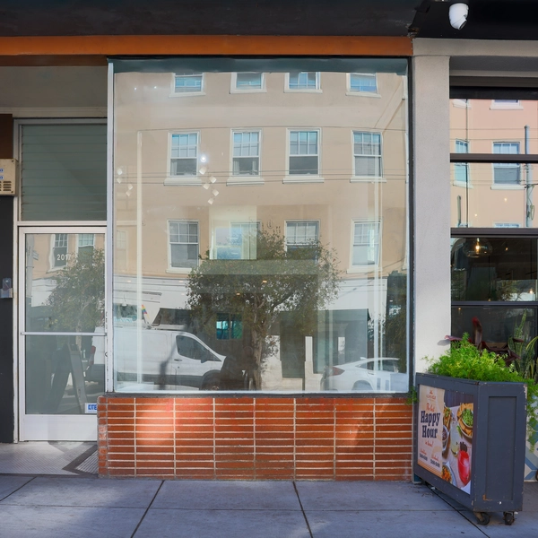 Marina Drop Lab — Premium Pop-Up Retail Space on Chestnut Street