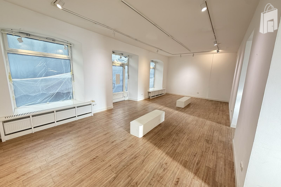 Vorderraum inkl. Schaufenster