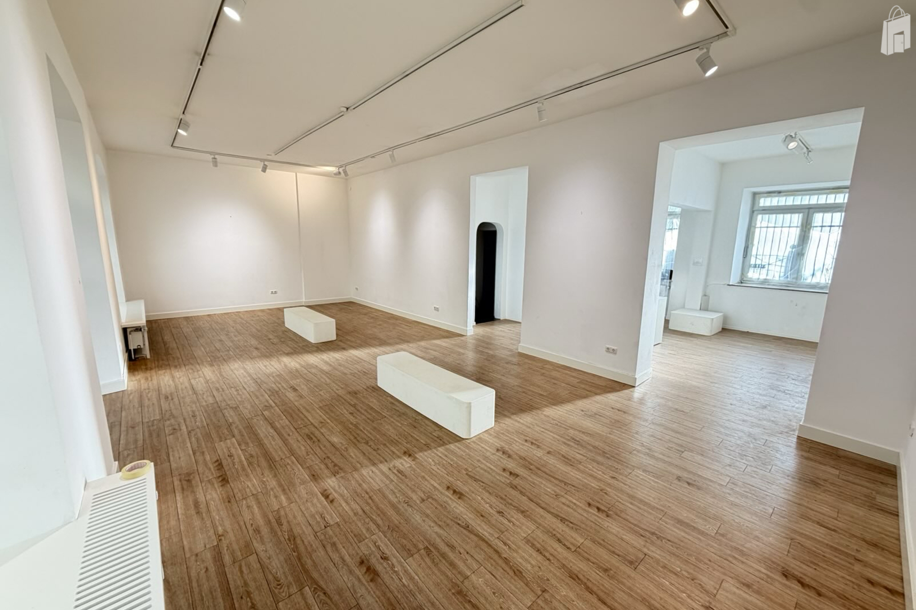 Vorderraum Durchgang rechts