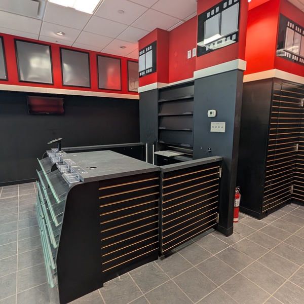 Eighth Avenue Place - Retail Unit in +15 