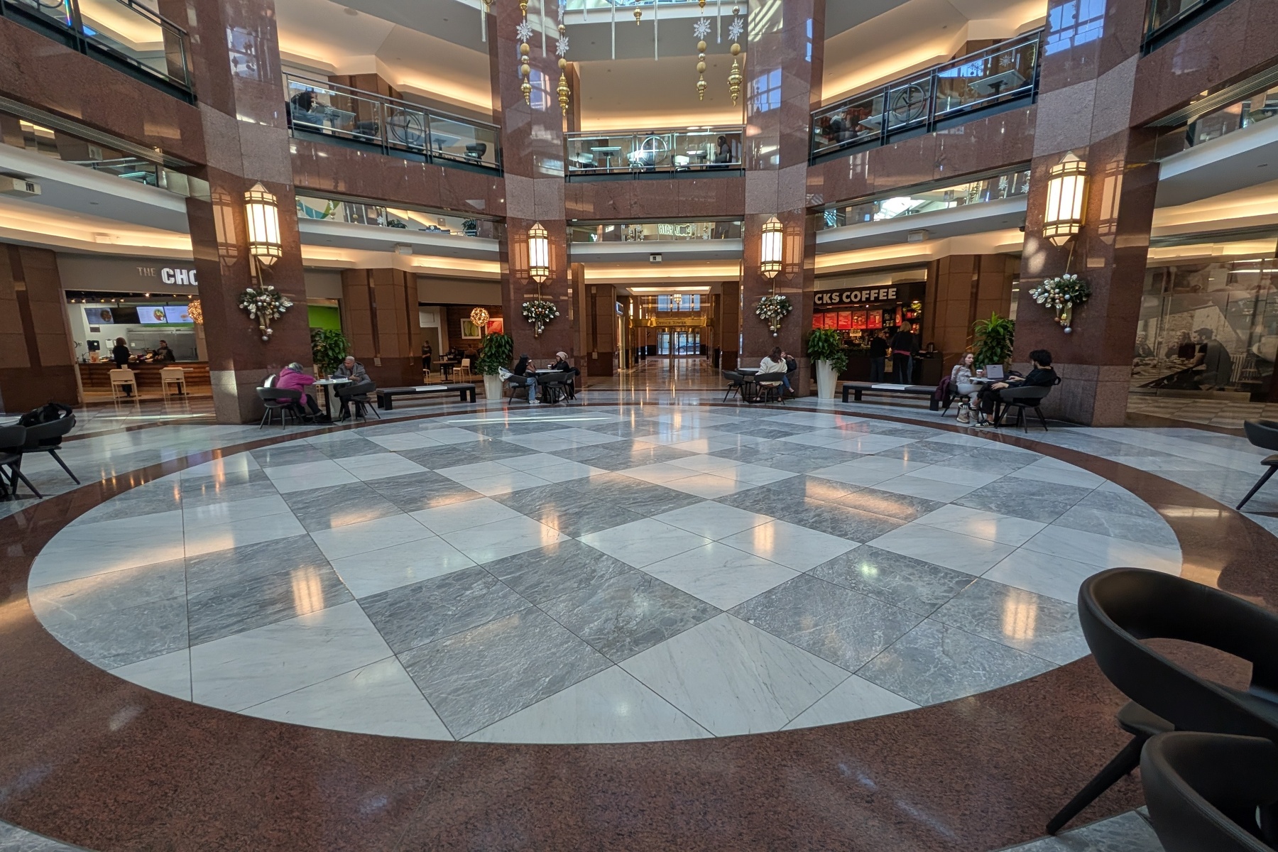 Commerce Place - Promo Court