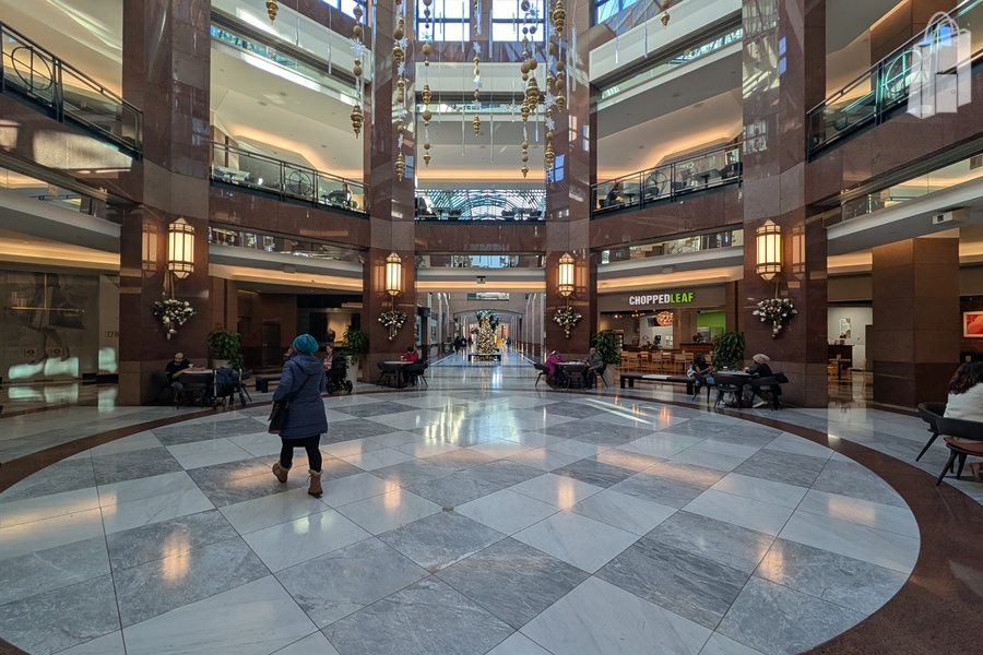 Commerce Place - Promo Court