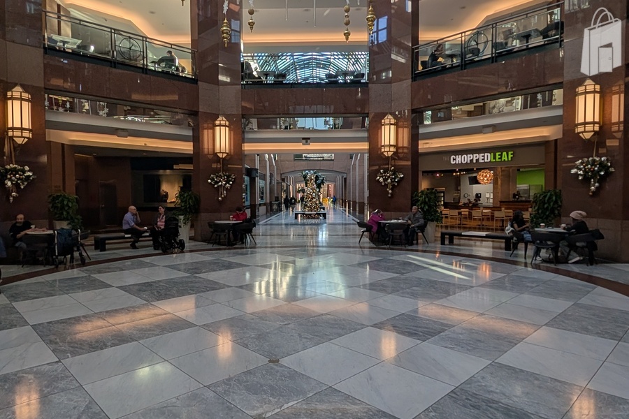 Commerce Place - Promo Court