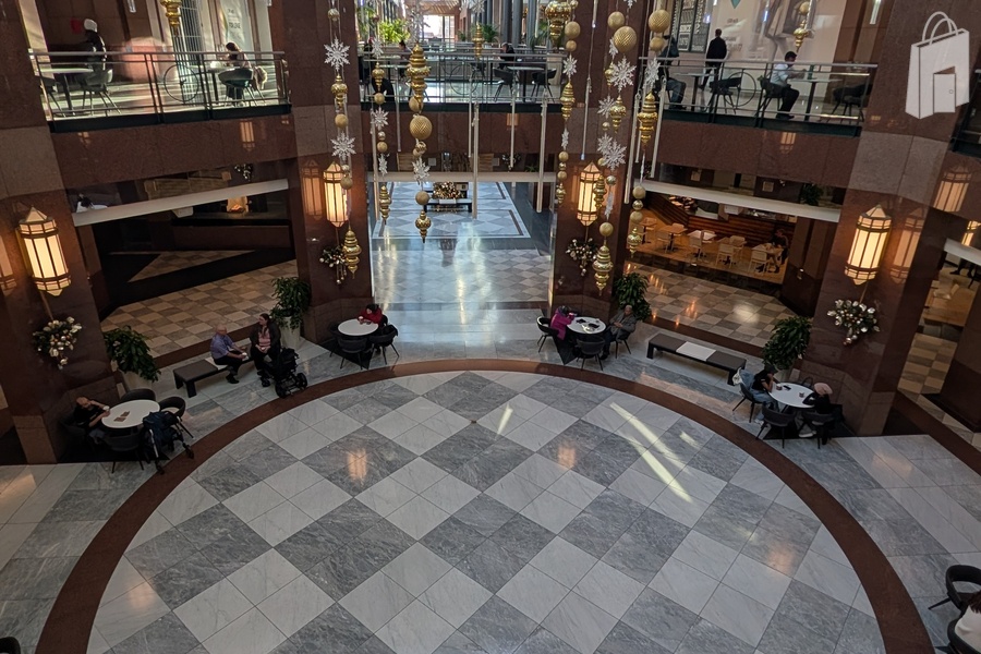 Commerce Place - Promo Court