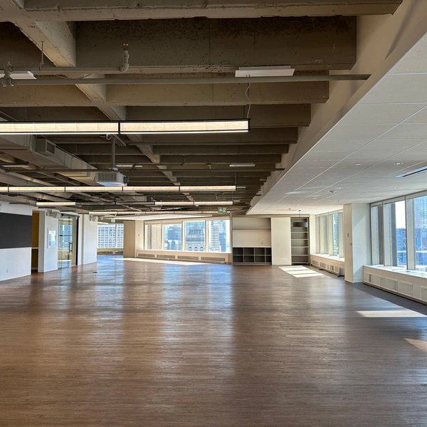 400 University - Suite 2200