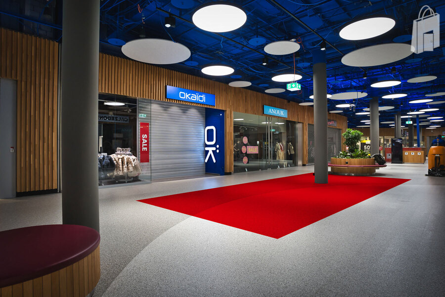 Okaidi Fläche Richtung Rutschbahn