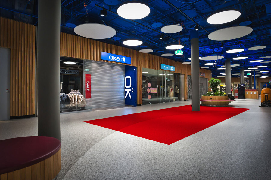 Okaidi Fläche Richtung Rutschbahn