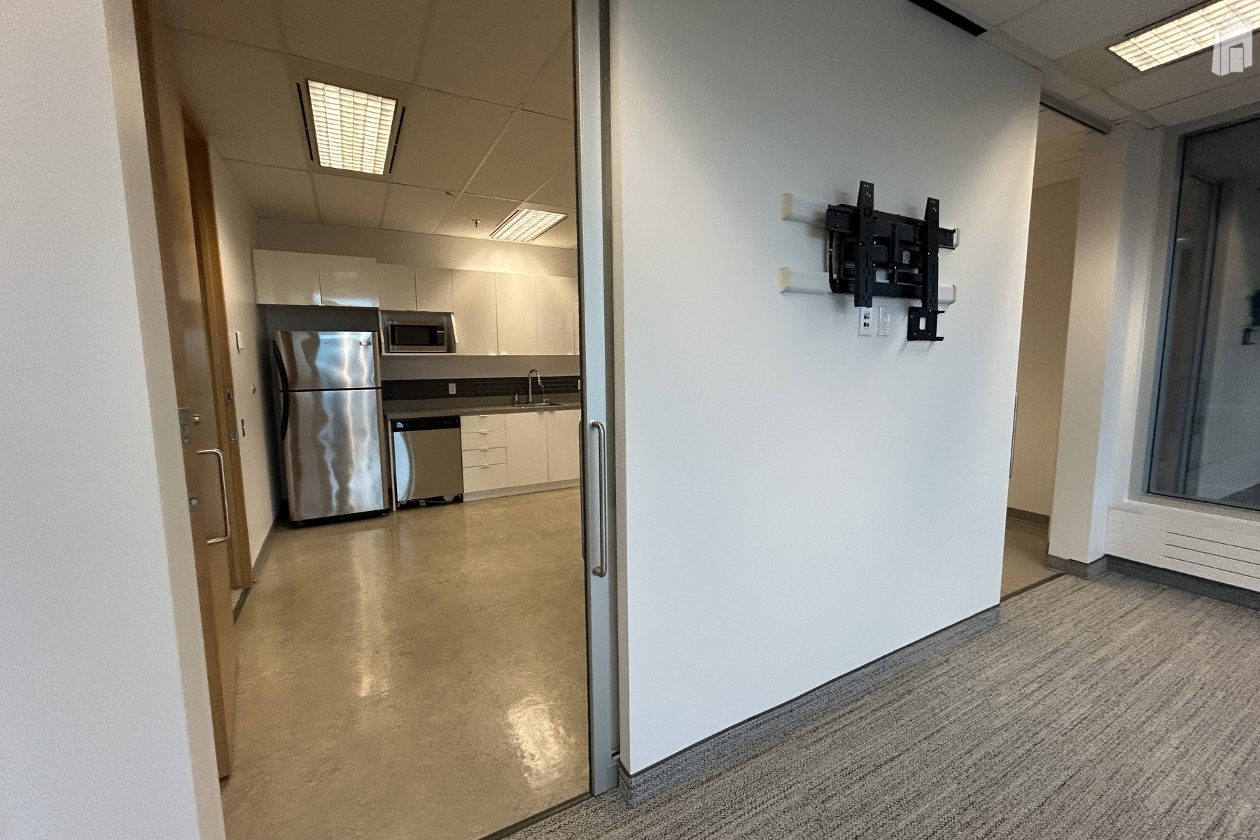 Suite 203