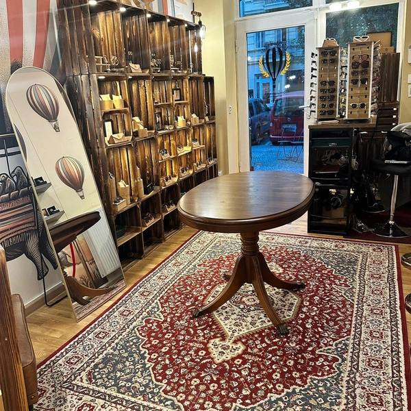 **Attractive Shop & Event Space in the Heart of Prenzlauer Berg in Old Money Style