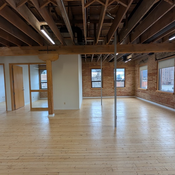 Demcor Tower - Suite 302