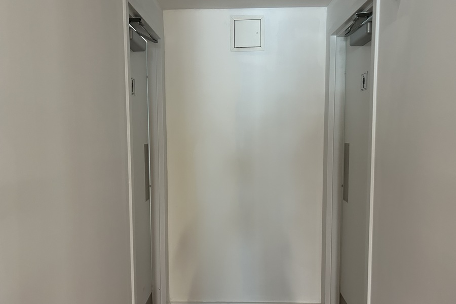 Suite 400
