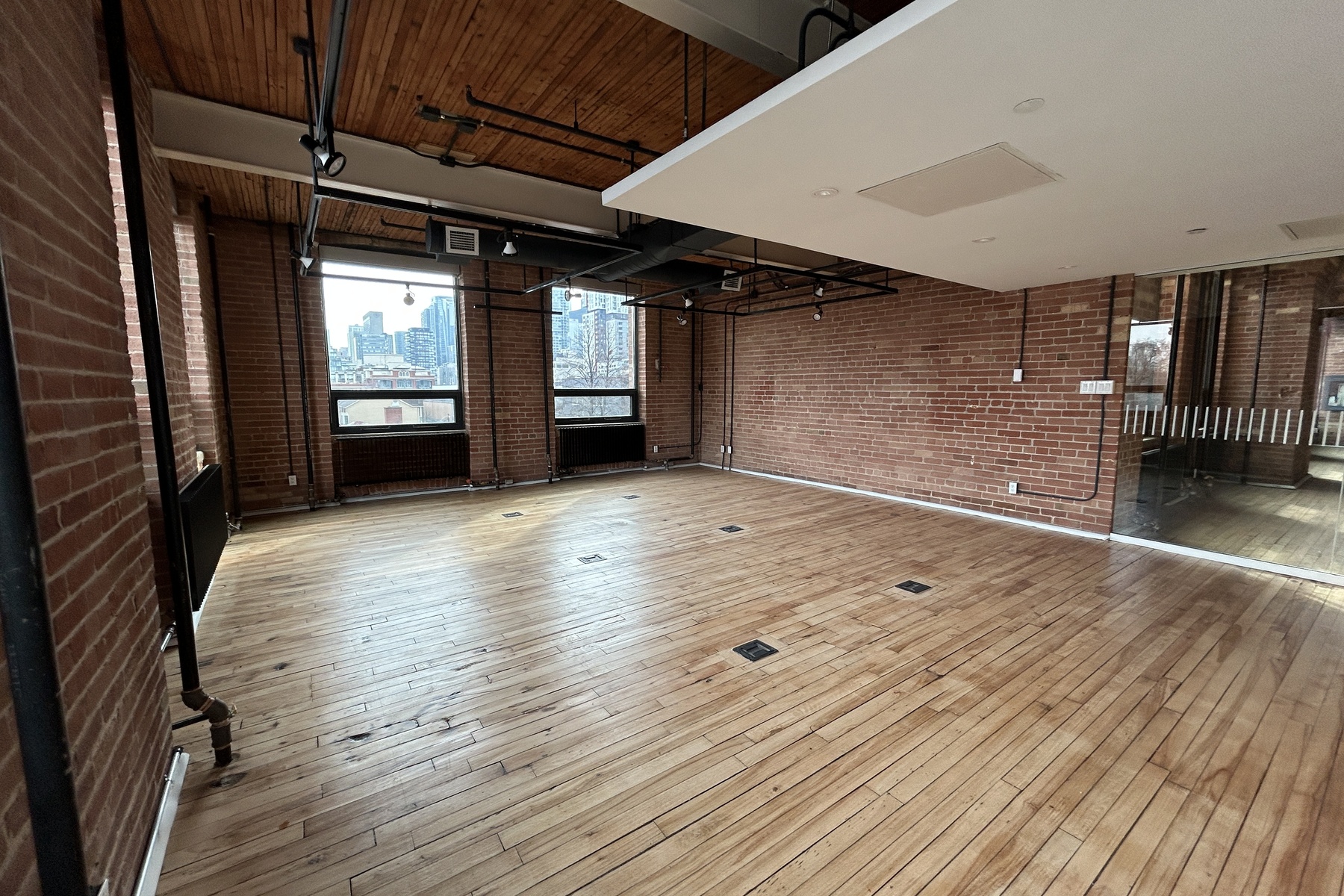 Suite 400