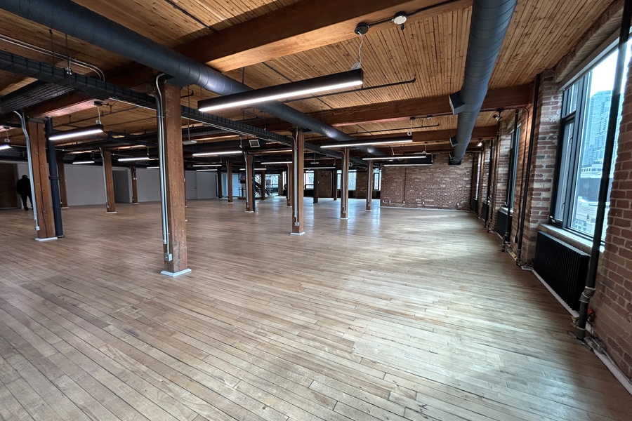 Suite 400