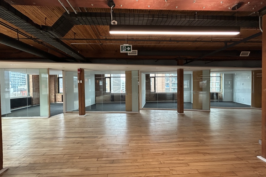 Suite 400