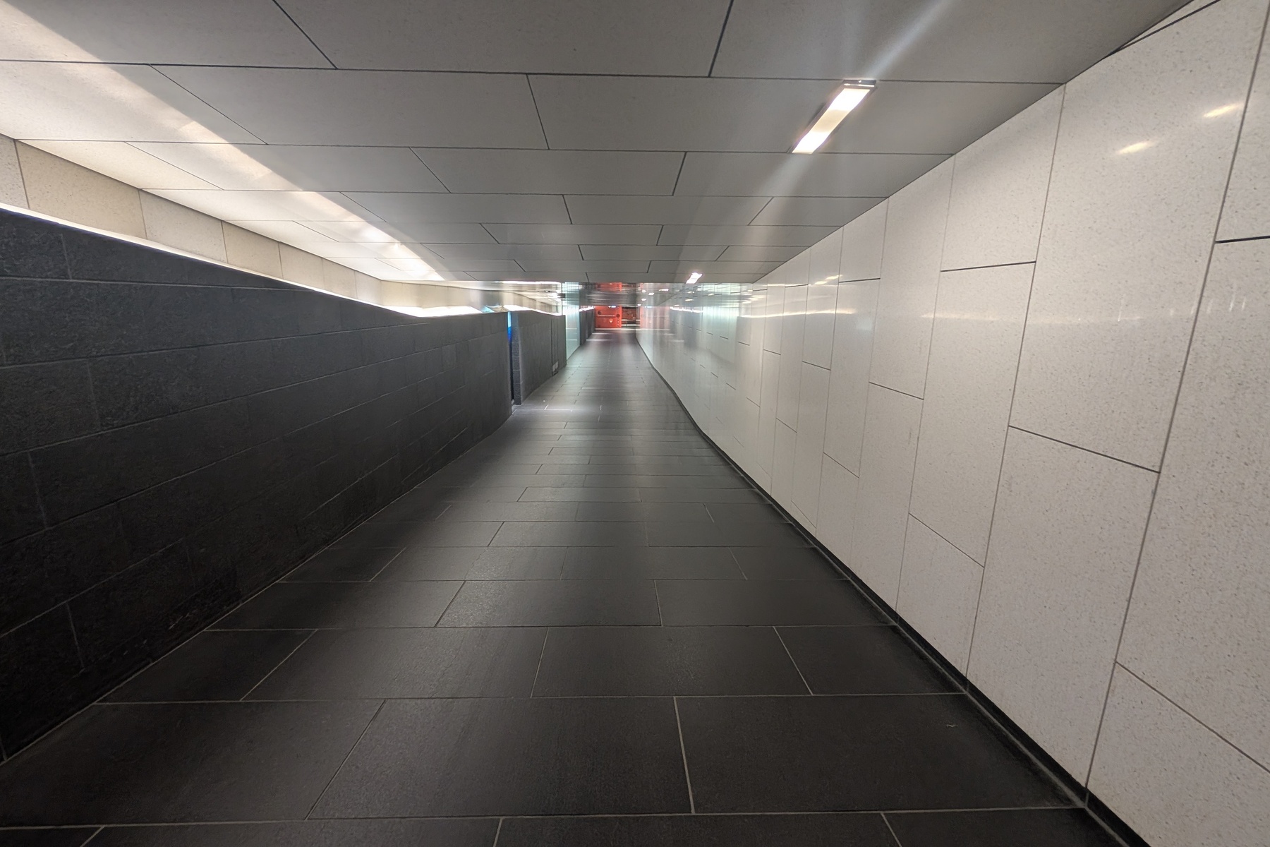 Palais Congres Tunnel Media Opportunities