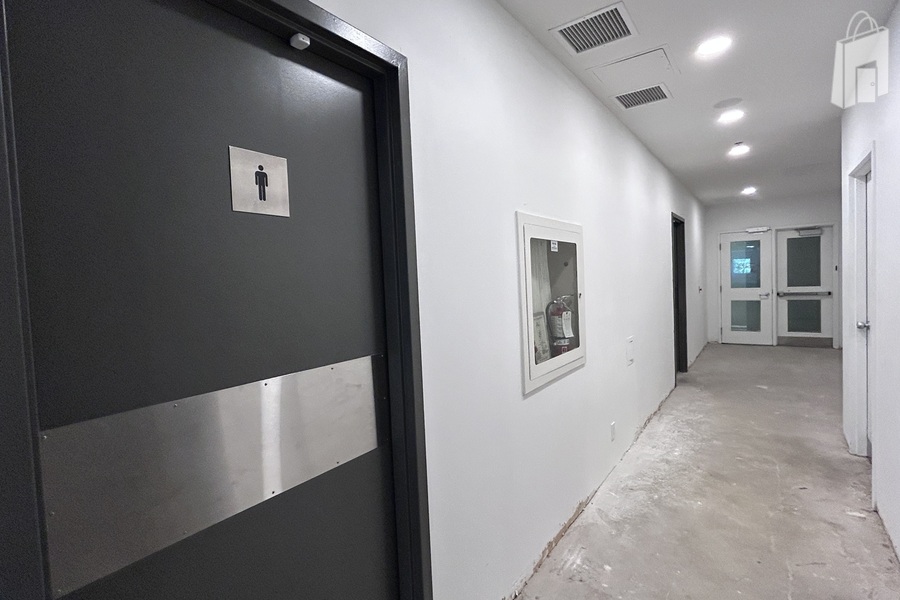 Suite 201