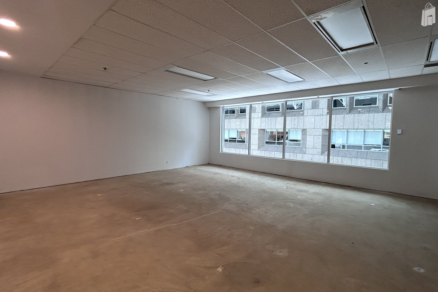 Suite 201