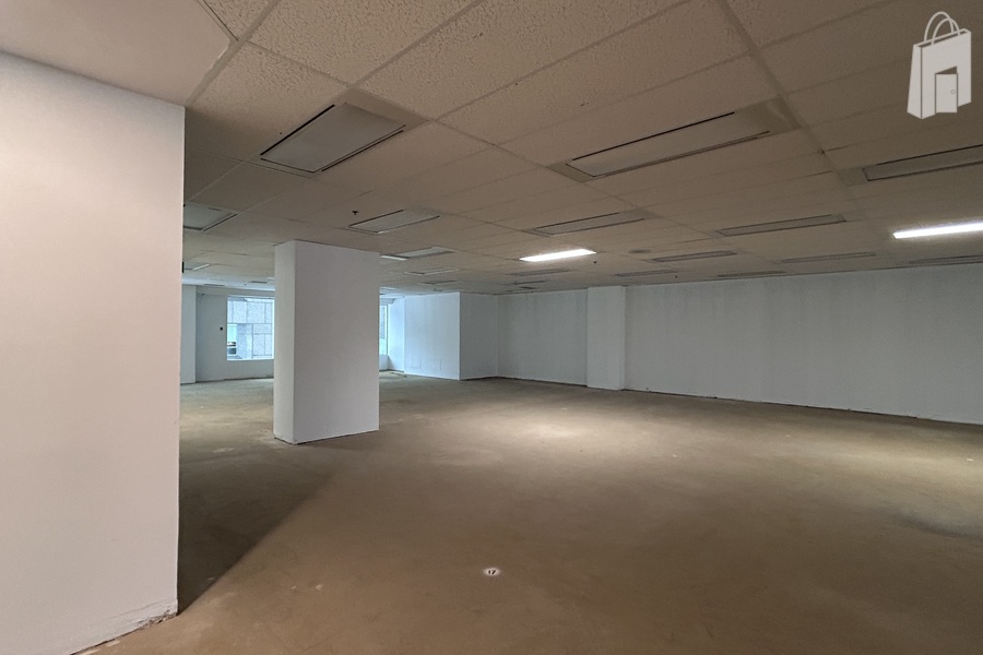Suite 201