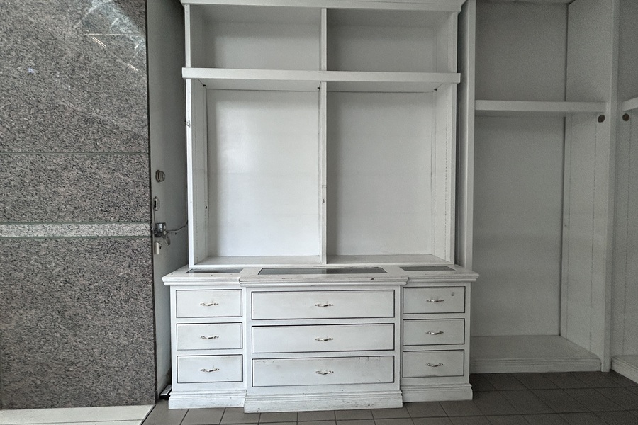 Retail Unit