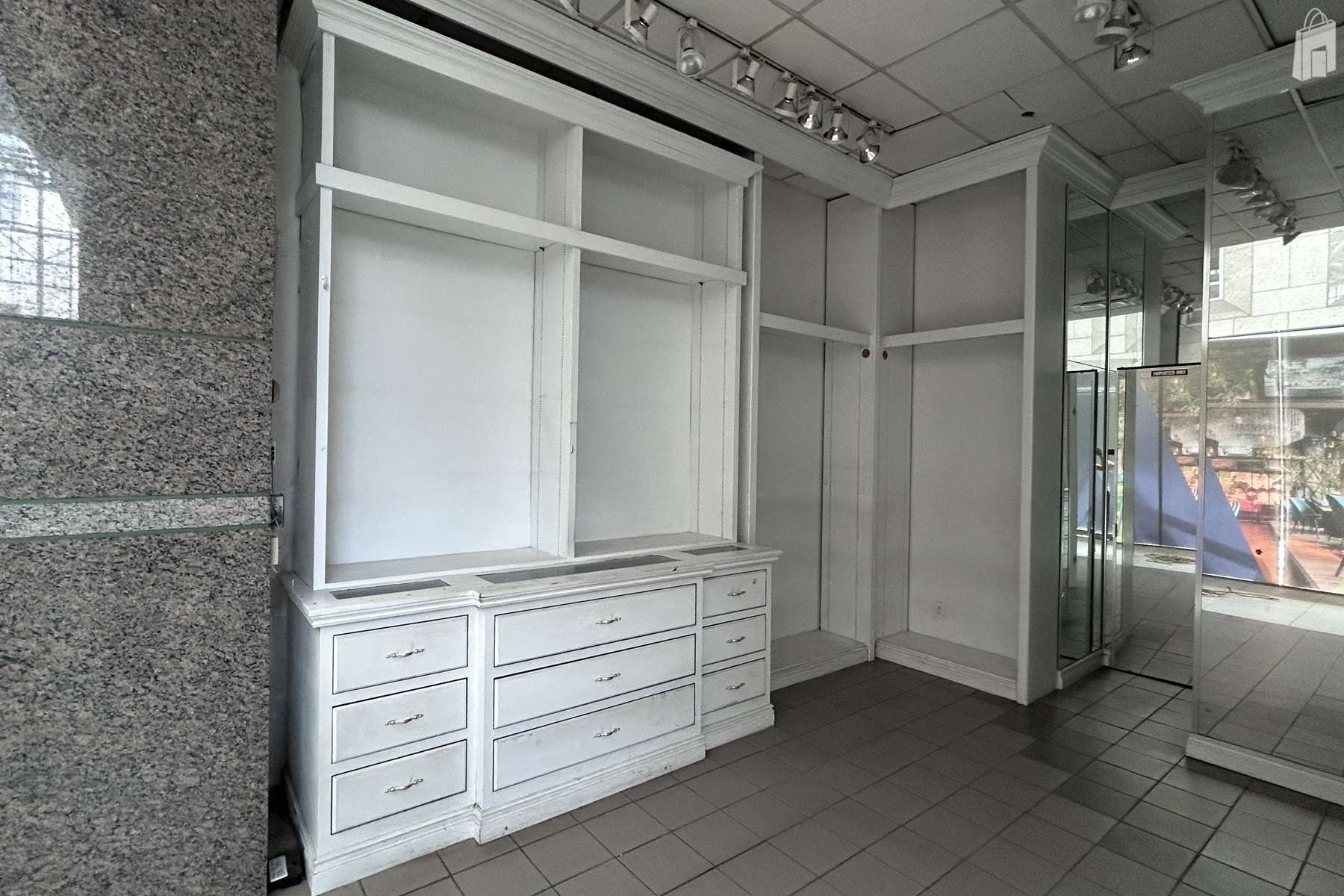 Retail Unit