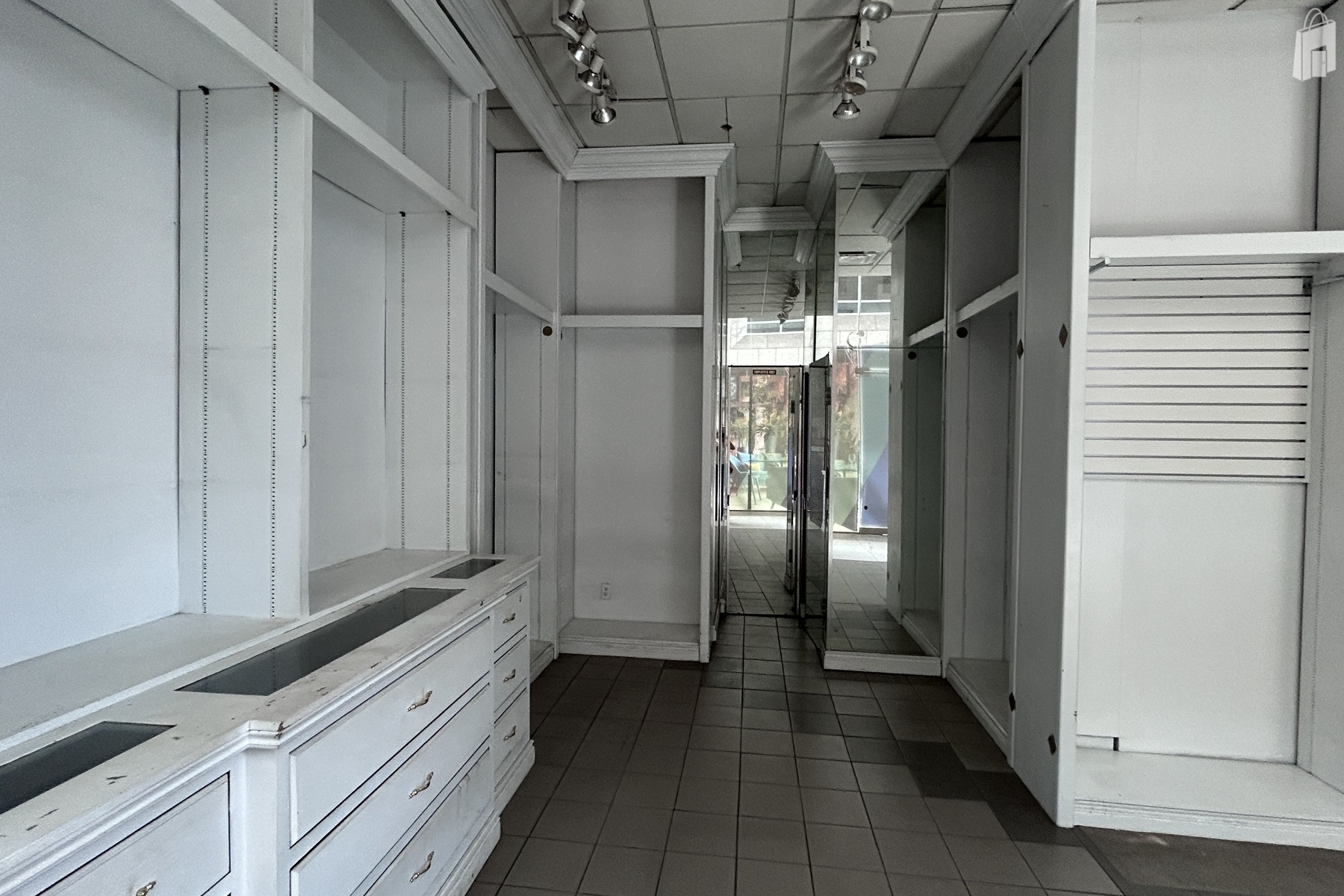 Retail Unit